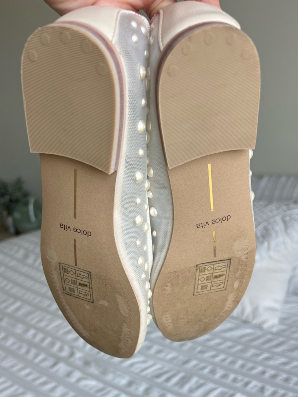 Gently Worn Dolce Vita Cadel Faux Pearl- Studded Mary Jane Flat - Ivory - Size 5 - Picture 3 of 13